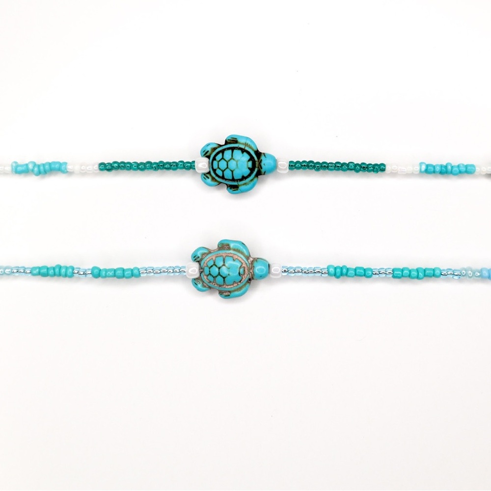 Turquoise and Blue Beaded Necklace - Picture 3 of 4
